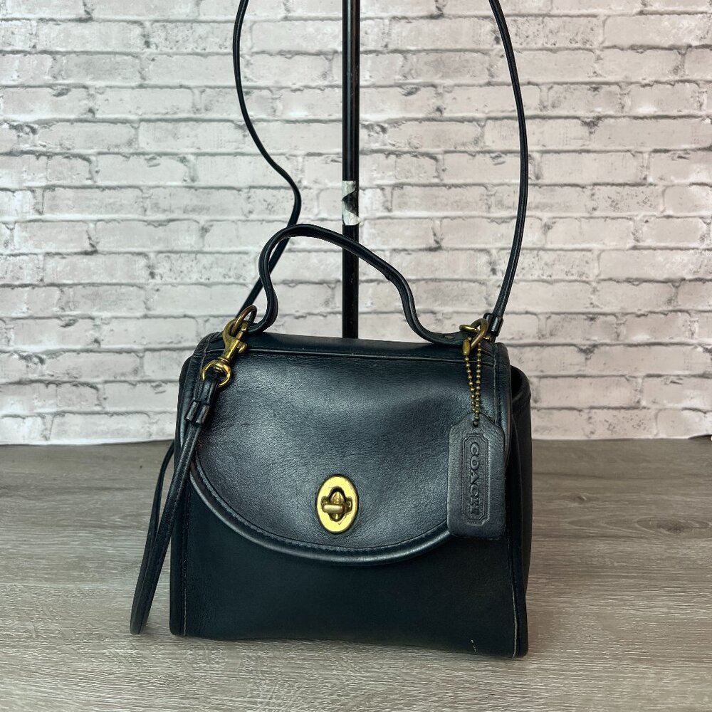 Vintage Coach Regina bag (style 9983) in black leather